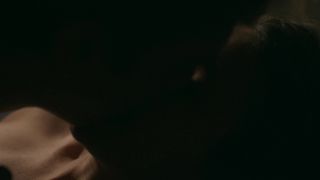 Jennifer Decker - Un beau voyou (2018) sexy hot movie scene