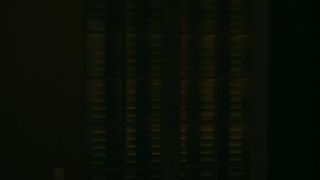 Jennifer Decker - Un beau voyou (2018) sexy hot movie scene