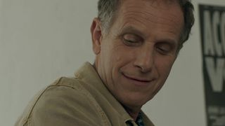 Jennifer Decker - Un beau voyou (2018) sexy hot movie scene