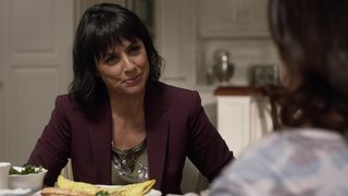 Alison Jaye hot - Shameless (2020) (Season10,Episode10)