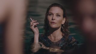 Leeanna Walsman, Odessa Young naked - Tangles and Knots (2017)