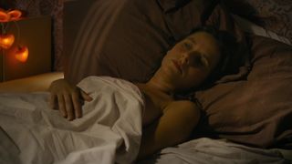 Lisa Wisznia - Un Volcan (2018) celeb hot scene