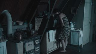 Dewi Reijs - Een Echte Vermeer (2016) Naked actress in a TV movie scene