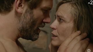 Marie-Josee Croze - Mirage s01e05 (2020) Nude movie video