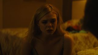Elle Fanning - Galveston (2018) celebs topless scenes