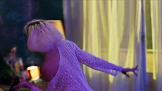 Sophie Charlotte - Ilha de Ferro s01e02 (2018) Hot scenes