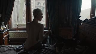 Severija Janusauskaite nackt - Babylon Berlin (2017) (Season1, Episode7)