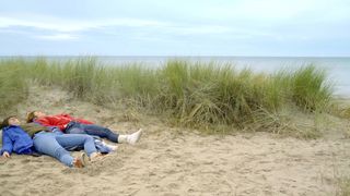 Cornelia Werner, Julia Zimth nackte - Der Frune Vogel Kann Uns Ma (2017)