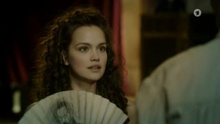 Emilia Schule nude - Charite (2017) (Season1, Episode1)