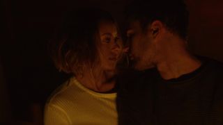 Kat Graham hot - How It Ends (2018)