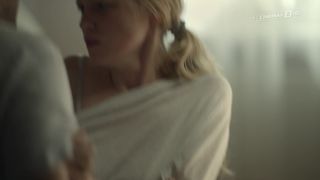 Juliana Olhova, sexy - Spina (2017) Naked sexy scenes