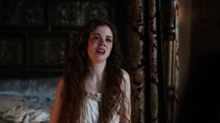 Charlotte Hope, Stephanie Levi-John â The Spanish Princess s02e01 (2020) celebs hot movie scene