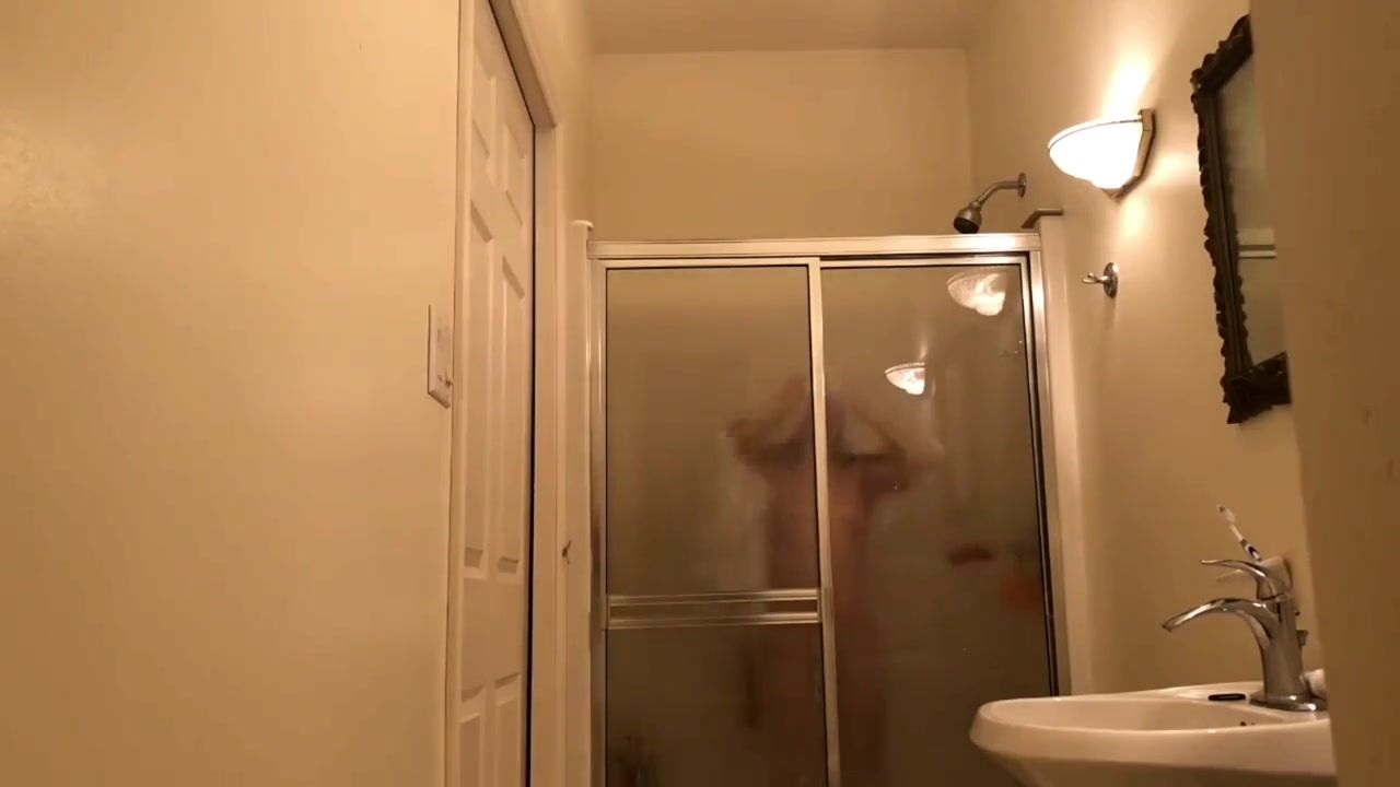 Voyeur in Bathroom (hidden cam) 🔥 Boobs Radar
