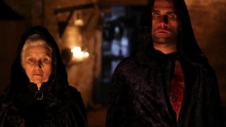 Alba Guilera - Zona de caza (2012) celeb thriller topless scene