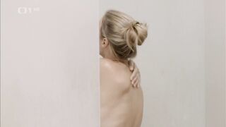 Barbora Polakova, Pavla Vitazkova - Definice lasky (2012) celeb hot scene