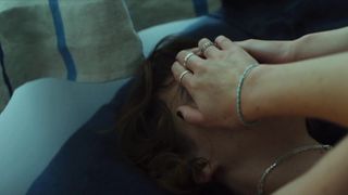 Camille Rutherford - Neuf meufs s01e02 (2021) celebrity hot scene