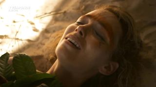 Claire Keim - Jusqu'au bout du monde (2013) celebrity nude scene