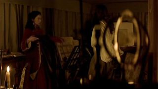 Claire Keim, Ingrid Rouif - Le Roi danse (2000) celebs hot video scene