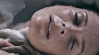 Ingrid Park - Eeling (2010) actress booby video