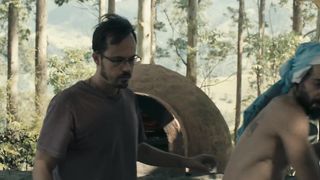 Maria Ribeiro, Carolina Dieckmann, Martha Nowill - Entre Nos (2013) celebs topless and hot group scene