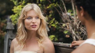 Caitlin Stasey, Isabella Farrell - Bridge and Tunnel s01e06 (2021) actress boobs scene