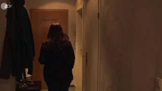 Lisa Wagner - Kommissarin Heller s01e10 (2019) celeb nude scene from the movie