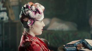 Nina Andronaki, Alyona Mikhailova - Za chas do rassveta s01e01 (2021) russian actress busty scene