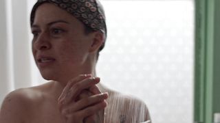 Alia Shawkat - Search Party s04e03 (2020) actress booby video