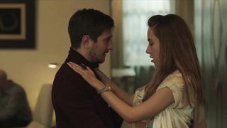 Andjela Popovic - Klan s01e04 (2020) celeb a topless scene from the movie