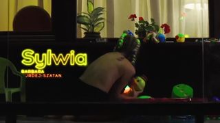 Barbara Kurdej-Szatan, Joanna Liszowska, Ilona Ostrowska - Swingersi (2020) celebs boobs scene