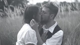 Aleksandra Porowska - Mysliwy (2020) celeb A sexy scene