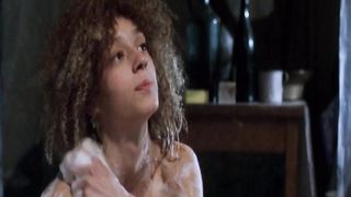 Amaliya Mordvinova, Nutsa Kukhianidze - 27 Missing Kisses (2000) celeb nude scene from the movie