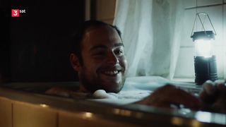 Barbara Colceriu - Liebe, Pflicht und Hoffnung (2020) celebrity booby hot scene