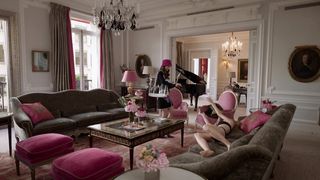 Carlson Young - Emily in Paris s01e07 (2020) actress boobs scene