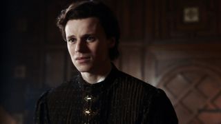 Charlotte Hope, Stephanie Levi-John â The Spanish Princess s02e01 (2020) celebrity booby video