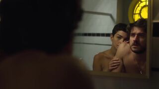 Julia Konrad nude, Jessica Cores nude - Invisible City s01e01e03 (2021)