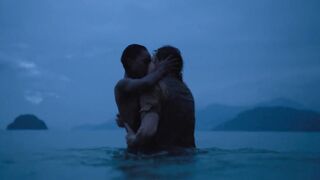 Julia Konrad nude, Jessica Cores nude - Invisible City s01e01e03 (2021)
