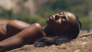 Julia Konrad nude, Jessica Cores nude - Invisible City s01e01e03 (2021)