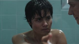 Loreto Mauleon - Patria s01e05 (2020) celeb boobs scene