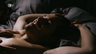 Luise von Finckh - Blutige Anfanger (2020) celebs nude scene