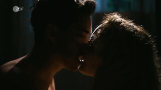 Luise von Finckh - Blutige Anfanger (2020) celebs nude scene