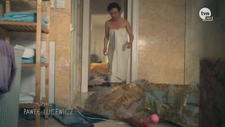 Gabriela Muskala, Karolina Gruszka, Aleksandra Adamska - Krolestwo kobiet s01e01-02 (2020) actress hot video scene