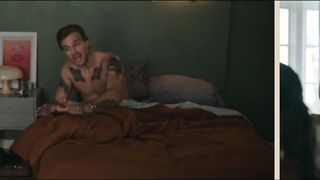 Kaley Cuoco - The Flight Attendant s01e01 (2020) celebrity boobs scene