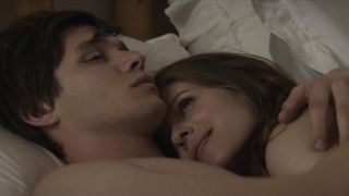 Kate Mara - A Teacher s01e05 (2020) actress naked boobs