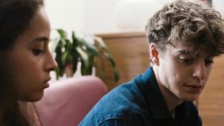 Melissa Irowa, Sara Toth - Liebe, Sex und Sehnsucht (Lovecut) (2020) celebrity boobs scene