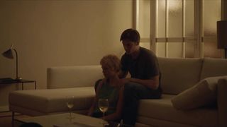 Nina Schwabe - Ein Fisch, der auf dem Rucken schwimmt (2020) celeb booby video