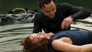 Paula Beer - Undine (2020) celebrity sexy video