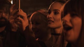 Sophie-Marie Larrouy - Cheyenne _ Lola s01e04 (2020) celebrity boobs scene