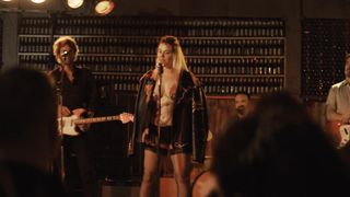 Sophie-Marie Larrouy - Cheyenne _ Lola s01e04 (2020) celebrity boobs scene