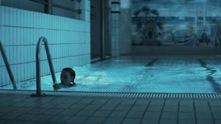 Charlotte Le Bon, Lubna Azabal, Veerle Baetens - Cheyenne _ Lola s01 (2020) celebs hot scene